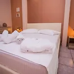 Magdalene's Premium Appartement Ofrínion