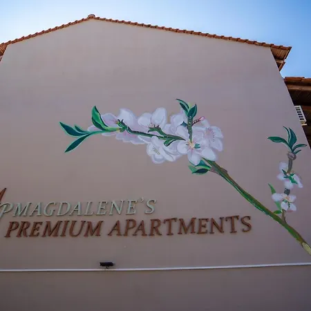 Magdalene's Premium Apartment Ofrinion
