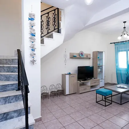 Magdalene's Premium Apartment Ofrinion